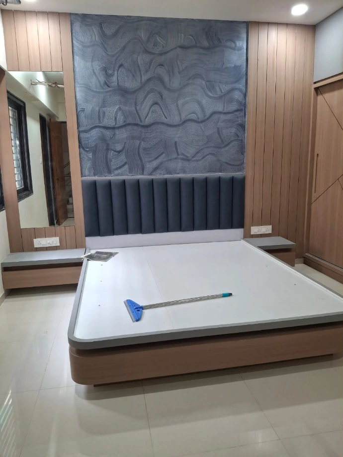 Working Bedrrom Image